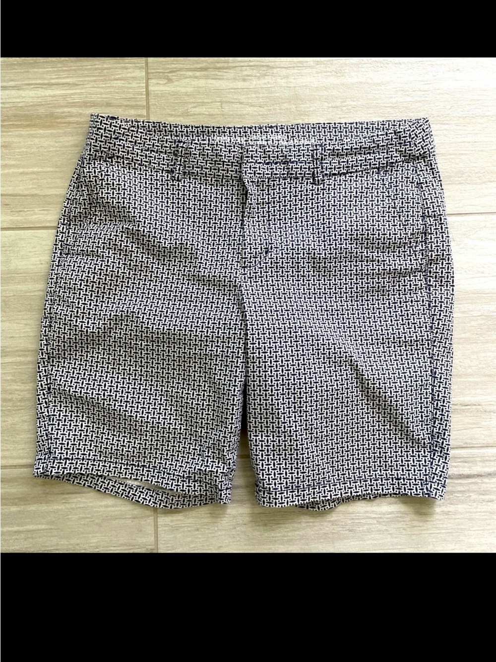 Geometric Patterned Blue and White Bermuda Shorts